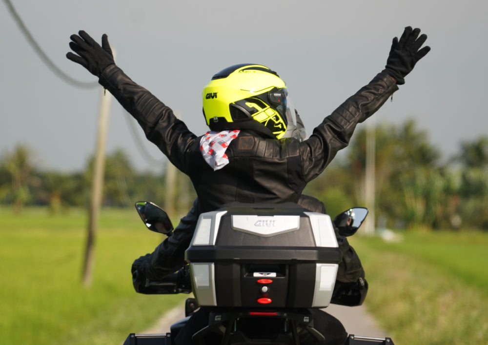 GIVI B42N “ANTARTICA” MONOLOCK TOP CASE